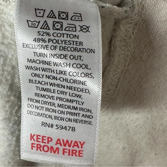 Tommy Bahama Kids Boys Crewneck Sweatshirt Adventure Print Beige Size M 7/8 - Picture 4 of 5